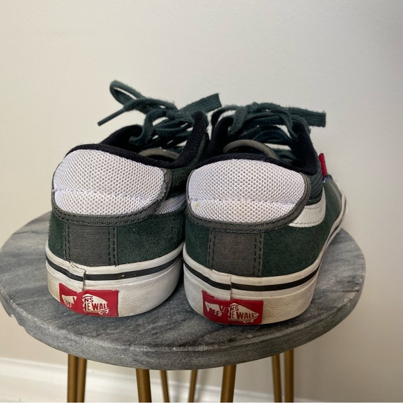 Vans Green Suede Lace Up Pro Skate Sneakers - Picture 3 of 3